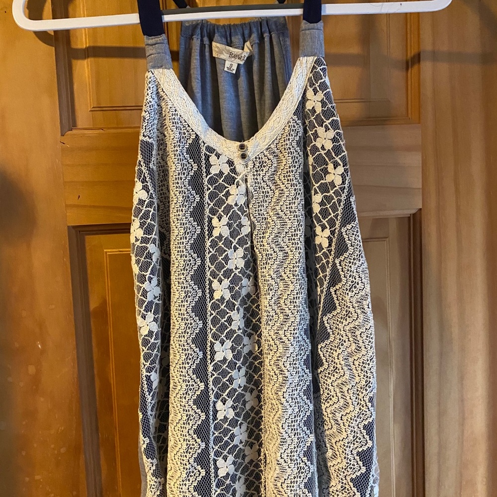 Small lace tank top